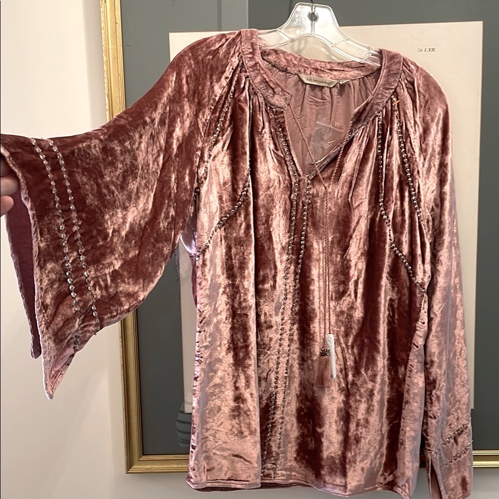 Soft Surroundings Bohemian velvet bell sleeve tunic with tassels